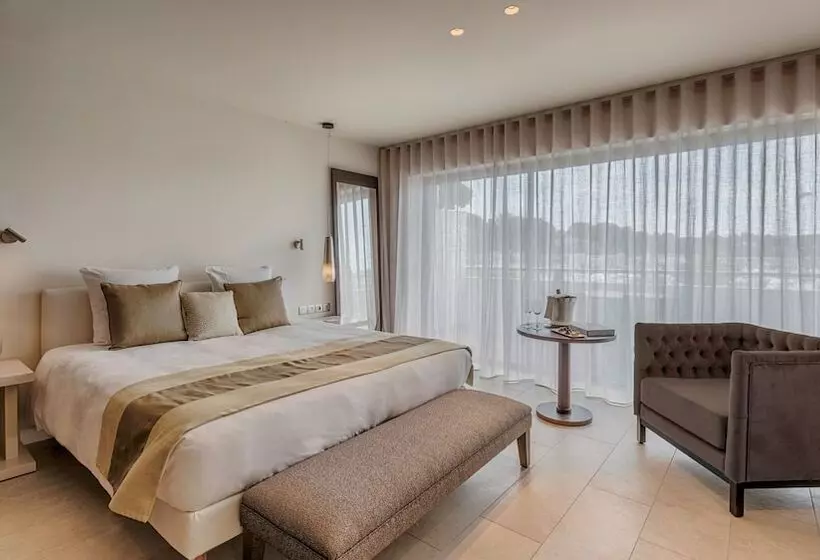 酒店 Cap D Antibes Beach