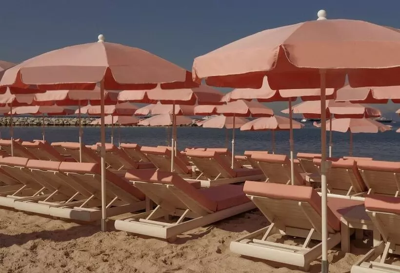 酒店 Cap D Antibes Beach