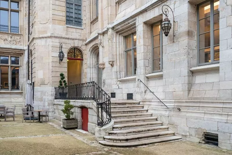 هتل De Bourgtheroulde, Autograph Collection