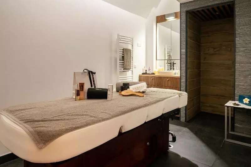 هتل De Bourgtheroulde, Autograph Collection