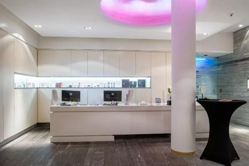 هتل De Bourgtheroulde, Autograph Collection