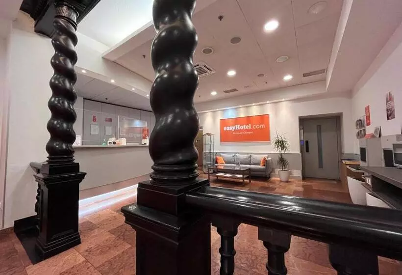 Easyhotel Budapest Oktogon