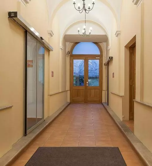 Easyhotel Budapest Oktogon