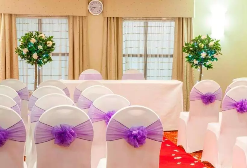 酒店 Holiday Inn Rotherham Sheffield M1,jct.33, An Ihg