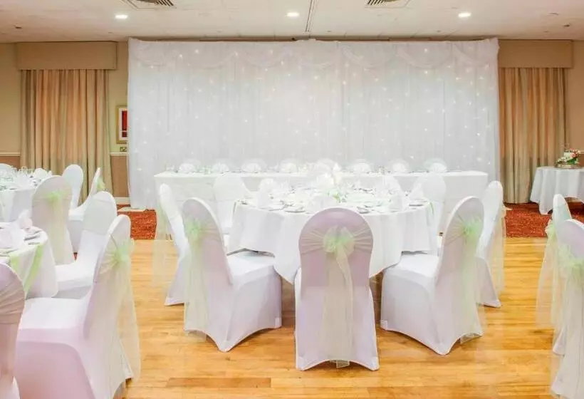 酒店 Holiday Inn Rotherham Sheffield M1,jct.33, An Ihg