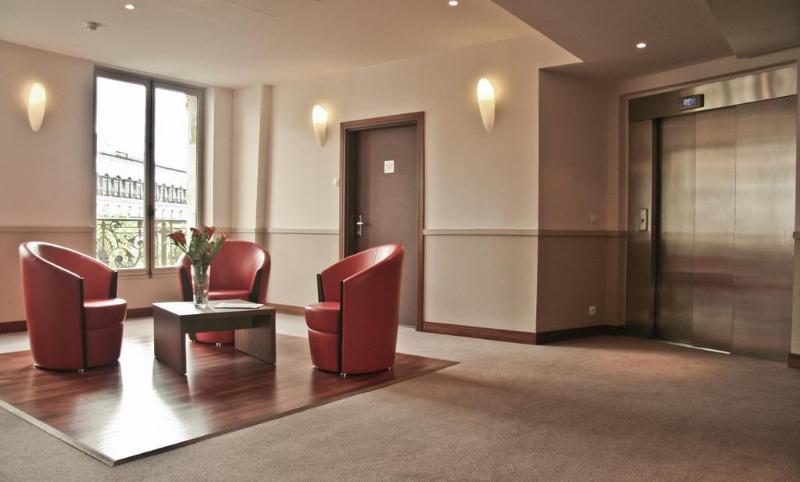 בית מלון כפרי Orion Paris Haussmann