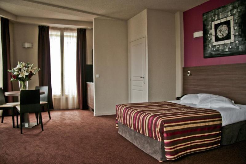 בית מלון כפרי Orion Paris Haussmann