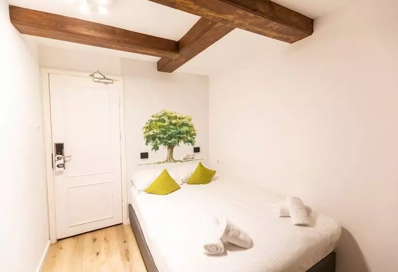 בית מלון כפרי Pagi