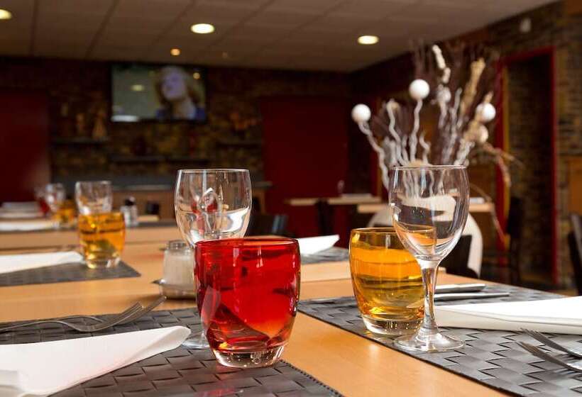 בית מלון כפרי Prest Hôtel Epinal Chavelot