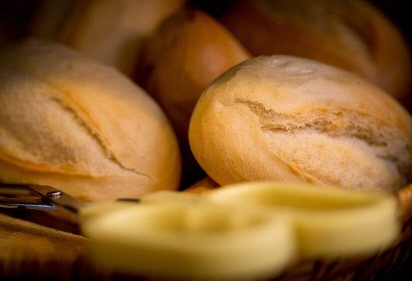 בית מלון כפרי Prest Hôtel Epinal Chavelot