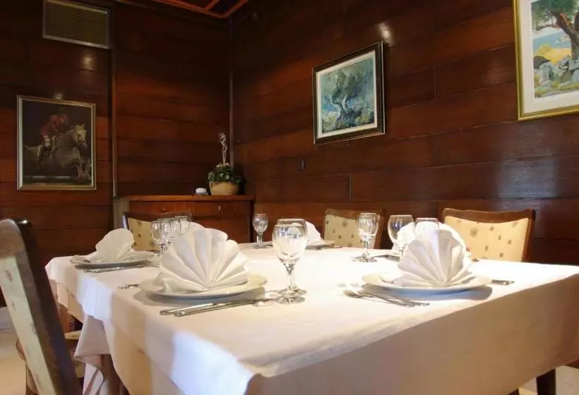 ホテル Sv. Mihovil