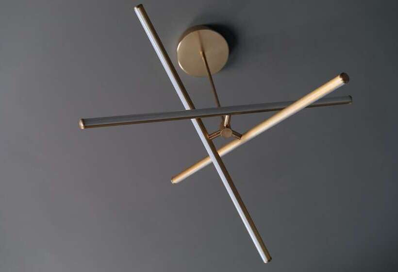 Otel The Warwick By Nestor