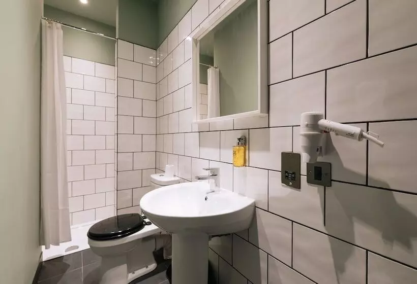 ホテル The Warwick By Nestor