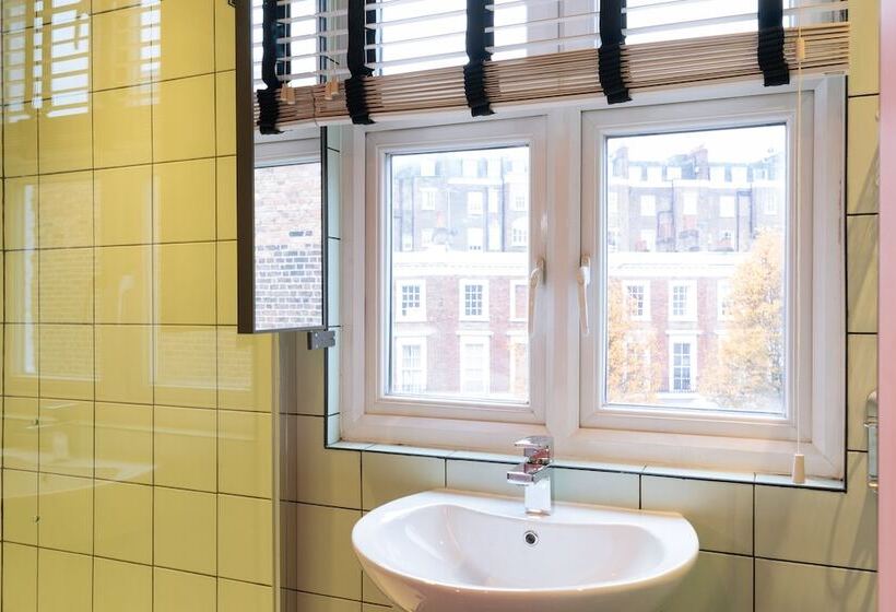 Otel The Warwick By Nestor