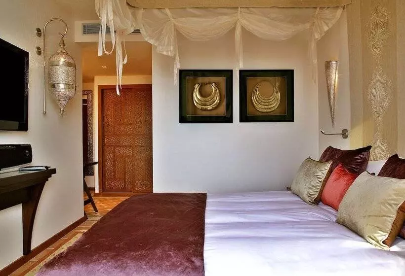 Hotel Tiara Yaktsa Cote D’azur