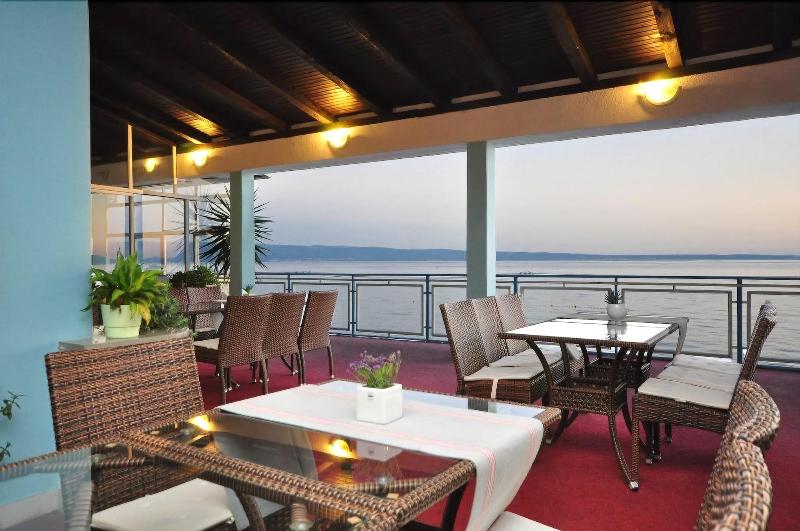 Pensión Beachfront Apartmants Zanic