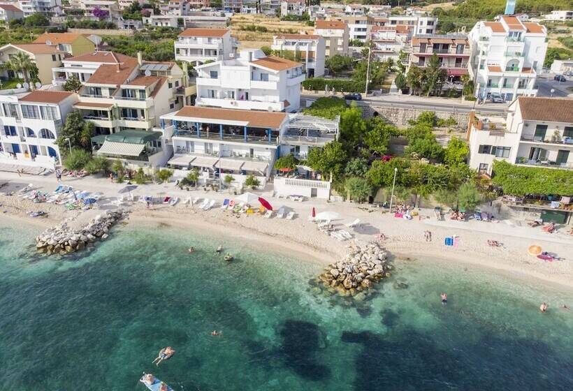 Pension Beachfront Apartmants Zanic