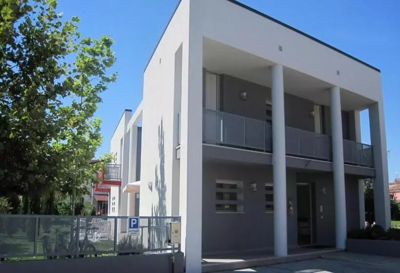 Отель 6 Porte Guesthouse