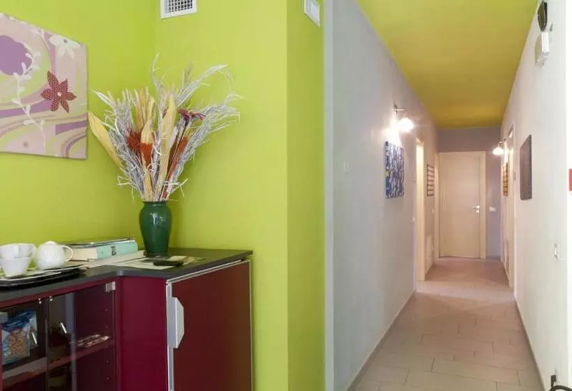 Отель 6 Porte Guesthouse