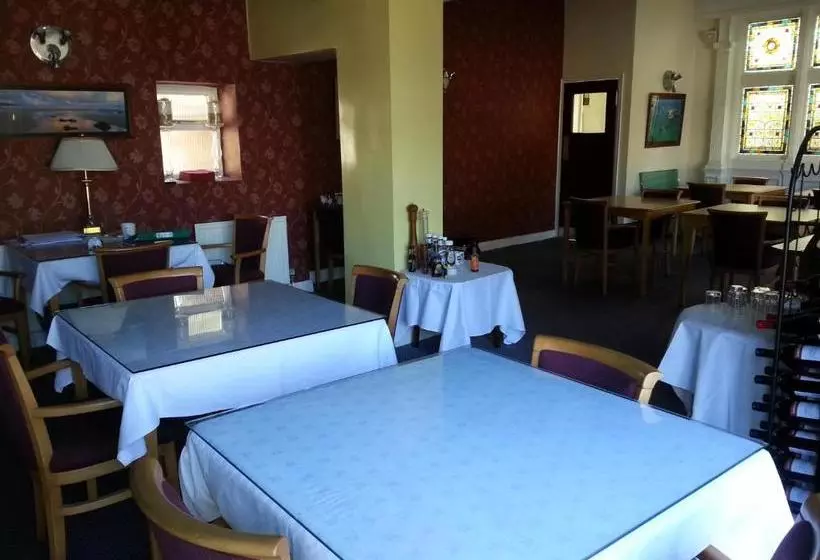 בית מלון כפרי The Cadogan