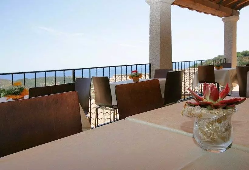 호텔 Castello Budoni