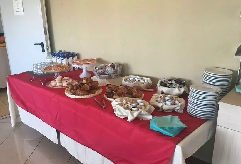 호텔 Castello Budoni