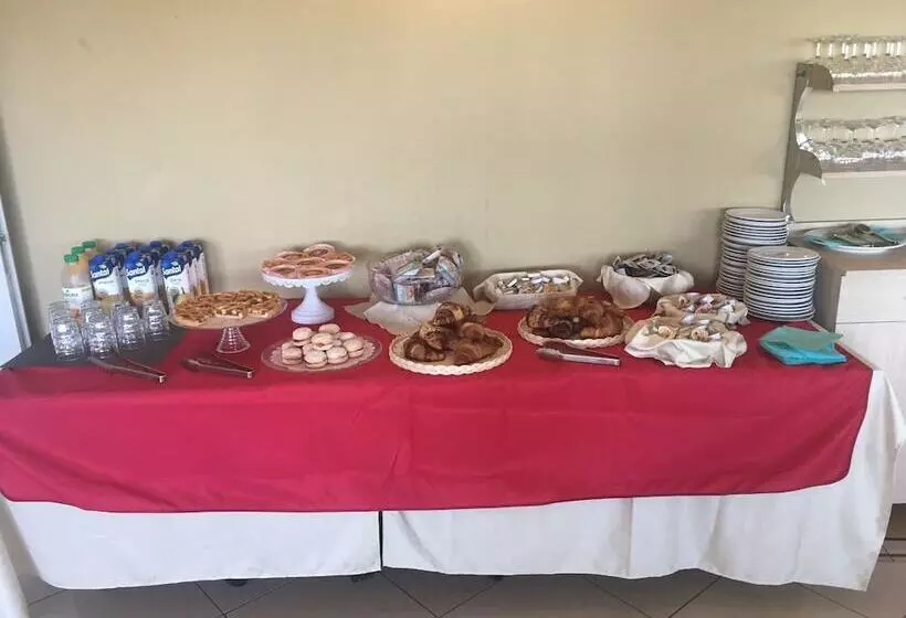 호텔 Castello Budoni