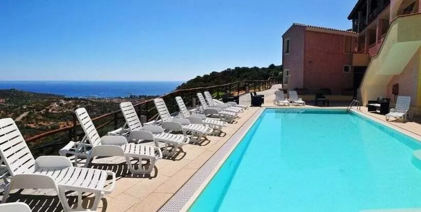 호텔 Castello Budoni