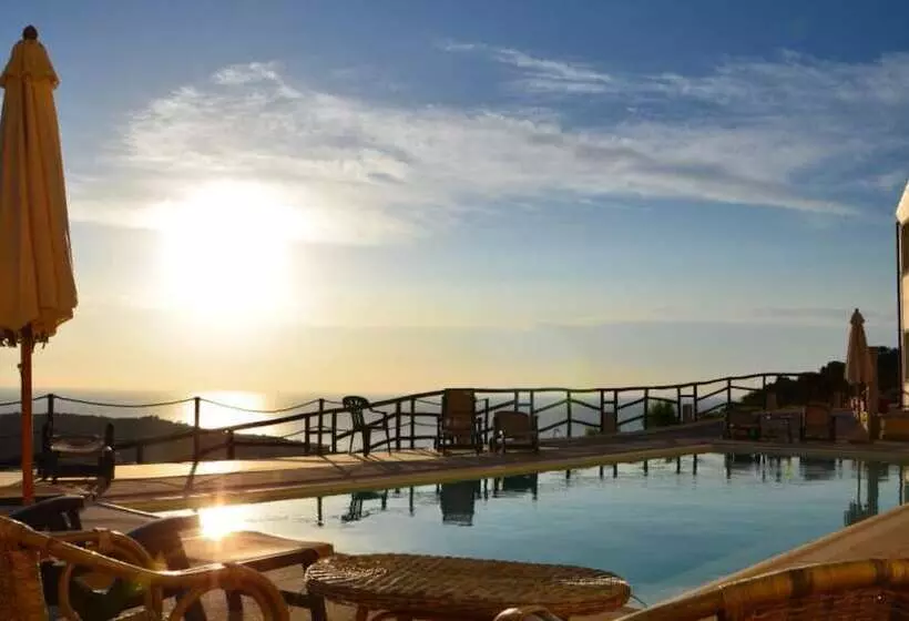 호텔 Castello Budoni