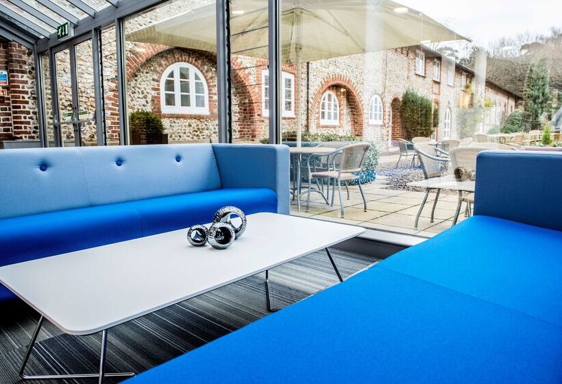 Отель De Vere Horsley Estate