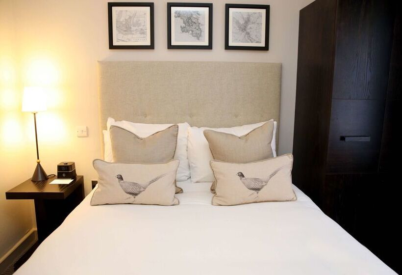 호텔 De Vere Latimer Estate