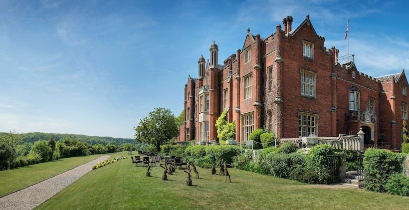호텔 De Vere Latimer Estate
