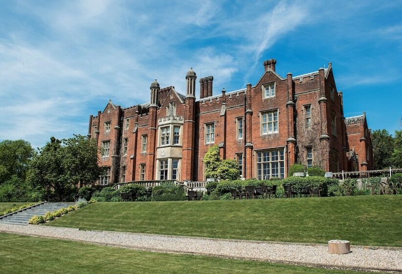 호텔 De Vere Latimer Estate