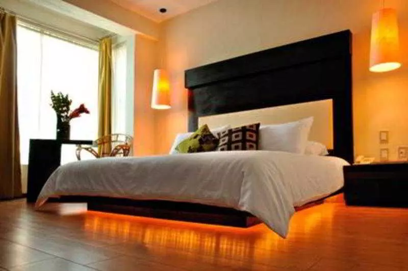 هتل El Punto Boutique & Beach Club