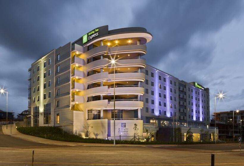 בית מלון כפרי Holiday Inn Express Durban   Umhlanga, An Ihg