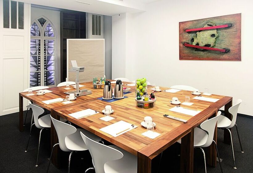 Hopper Hotel St. Josef