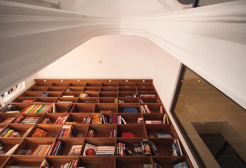 Hopper Hotel St. Josef