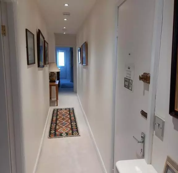 هتل Mansion House