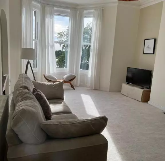 هتل Mansion House