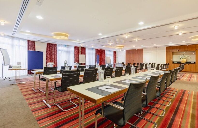 בית מלון כפרי Plaza Inn Koln Pulheim