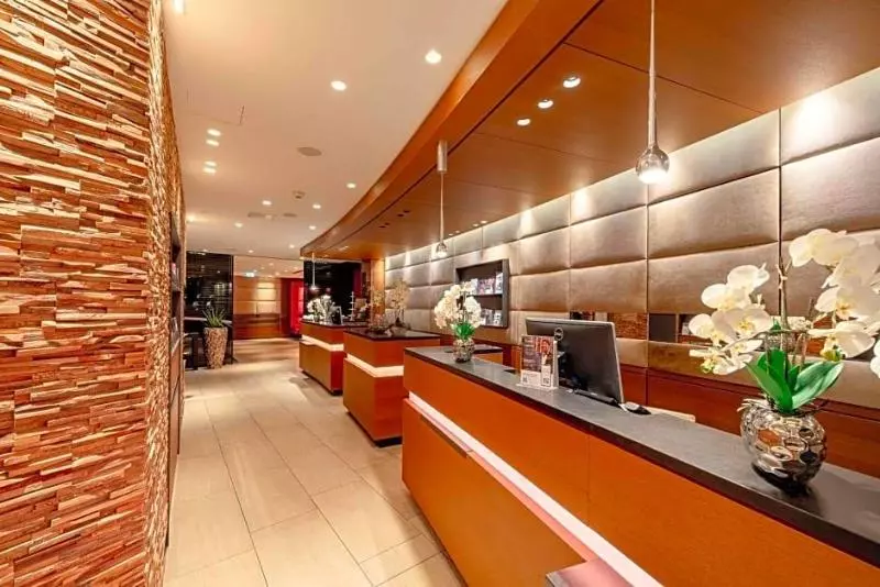 ホテル Plaza Inn Koln Pulheim