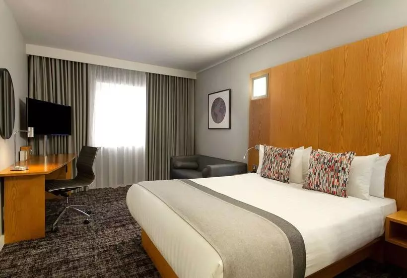 בית מלון כפרי Ramada By Wyndham Belfast