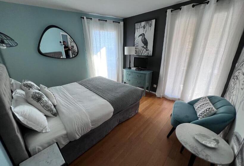 בית מלון כפרי Riviera Eden Palace