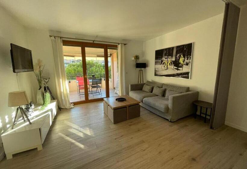 בית מלון כפרי Riviera Eden Palace