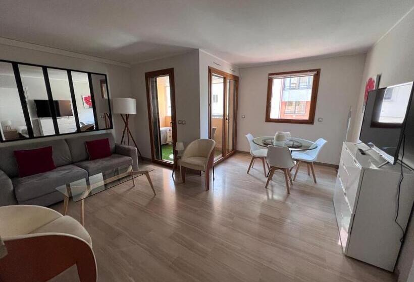 בית מלון כפרי Riviera Eden Palace