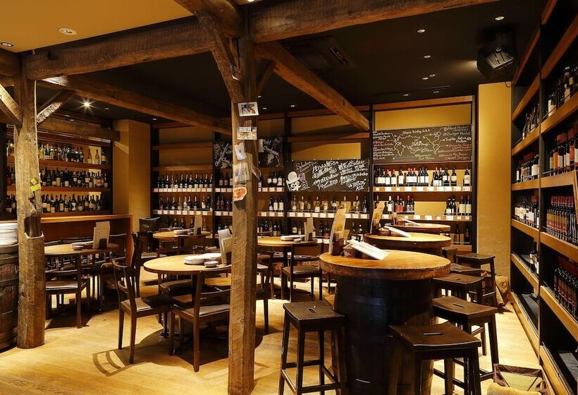 Отель The B Ikebukuro