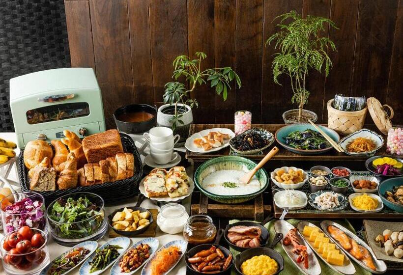 Отель The B Ikebukuro