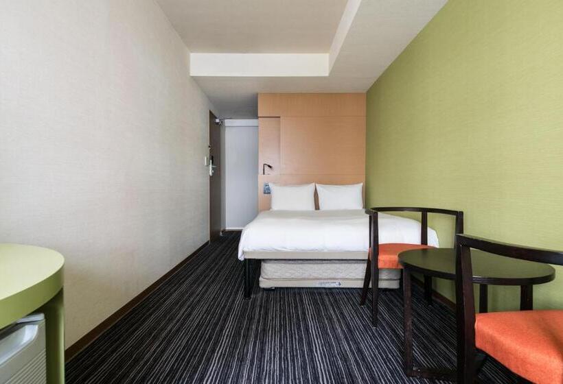 Отель The B Ikebukuro