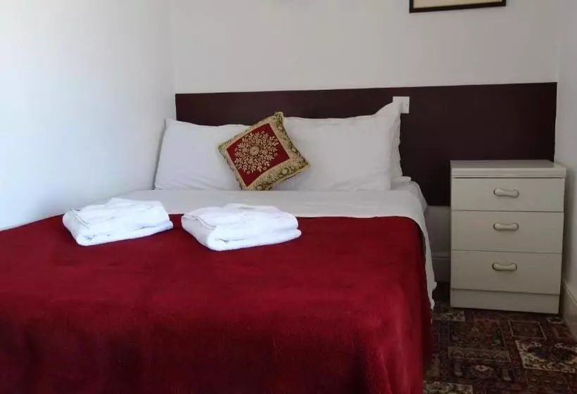 호텔 The Kensington And Bar