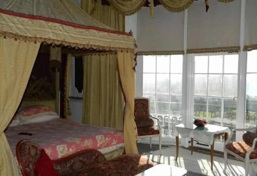 בית מלון כפרי The Prince Regent